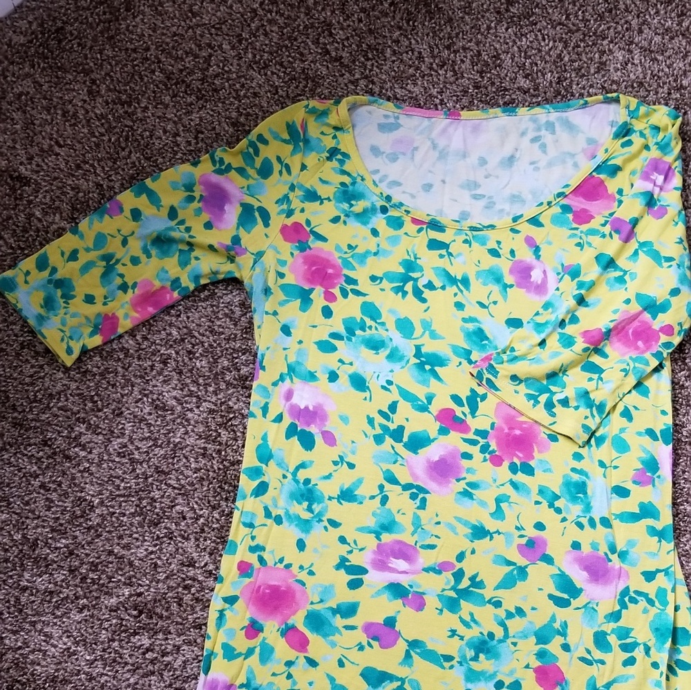 🌸Floral maternity shirt